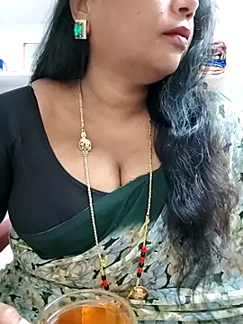Snapshot of Swapna_143 chatting on 09-16-25, 03:07 Swapna 143 online show from 09-16-25, 03:07