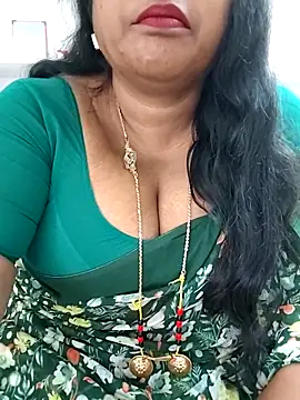 Snapshot of Swapna_143 chatting on 10-08-25, 05:09 Swapna 143 online show from 10-08-25, 05:09