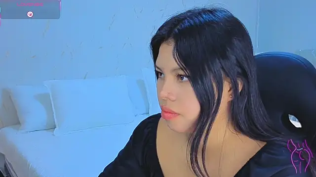 ISA  CUTEE online show from 10-06-25, 03:29