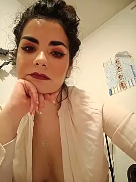 Saturnia Yvonne online show from 02-25-25, 06:33