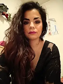 Saturnia Yvonne online show from 03-06-25, 05:54