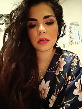 Saturnia Yvonne online show from 03-11-25, 11:47