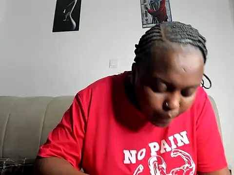 Snapshot of _nightnurse chatting on 02-13-26, 10:15 nightnurse online show from 02-13-26, 10:15