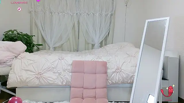 Snapshot of momochan88 chatting on 10-27-25, 11:22 momochan88 online show from 10-27-25, 11:22