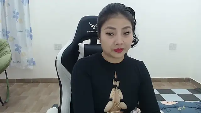 MiMi 0293 online show from 11-29-25, 12:27