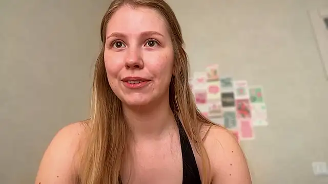 HoneyAudrey online show from 06-04-26, 02:16