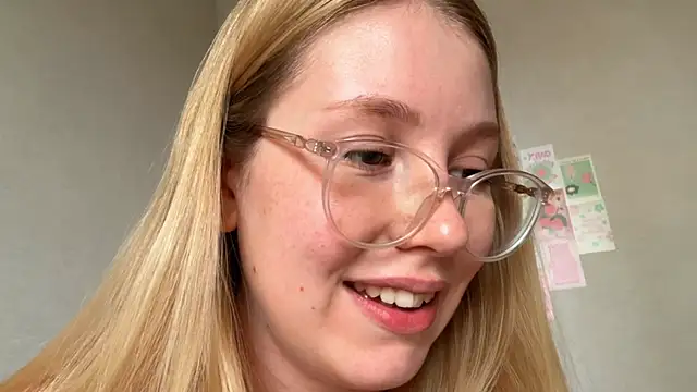 HoneyAudrey online show from 10-02-25, 02:37