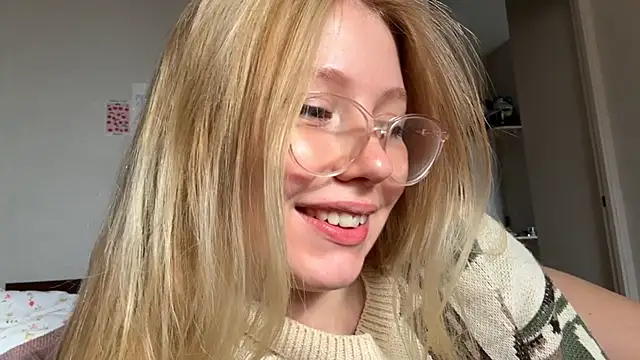 HoneyAudrey online show from 09-14-25, 02:34