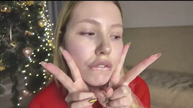 HoneyAudrey online show from 12-21-25, 12:57