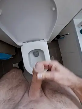 Snapshot of oldermanforwomen chatting on 11-05-25, 01:36 oldermanforwomen online show from 11-05-25, 01:36