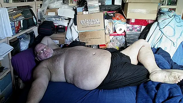 hadeszeuss2 online show from 02-19-26, 02:47