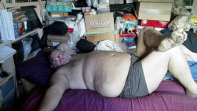 hadeszeuss2 online show from 11-16-25, 02:44