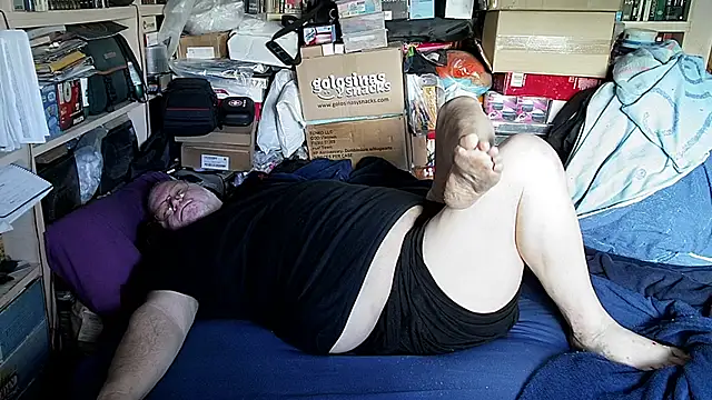 hadeszeuss2 online show from 02-17-26, 02:47