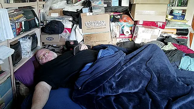 hadeszeuss2 online show from 03-15-26, 02:35