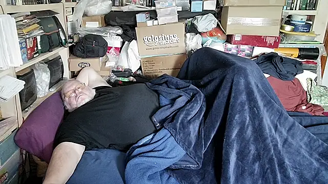 hadeszeuss2 online show from 04-07-26, 01:46