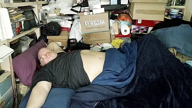 hadeszeuss2 online show from 02-12-26, 06:18