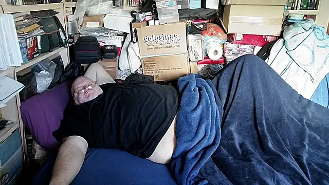 hadeszeuss2 online show from 02-18-26, 02:57