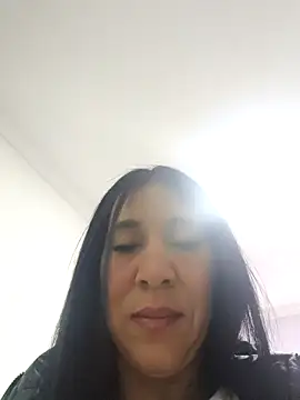 Camille jhonson online show from 10-31-25, 08:44