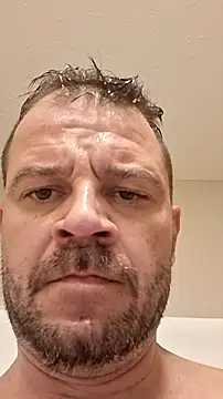 Snapshot of Davo84123 chatting on 03-06-26, 05:41 Davo84123 online show from 03-06-26, 05:41