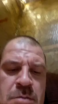 Snapshot of Davo84123 chatting on 12-18-25, 06:29 Davo84123 online show from 12-18-25, 06:29