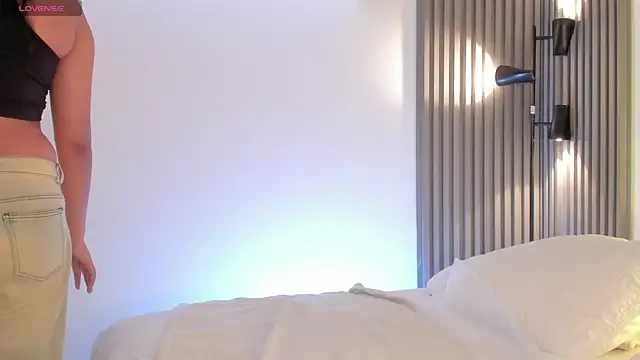 emma alice  online show from 11-25-25, 12:16