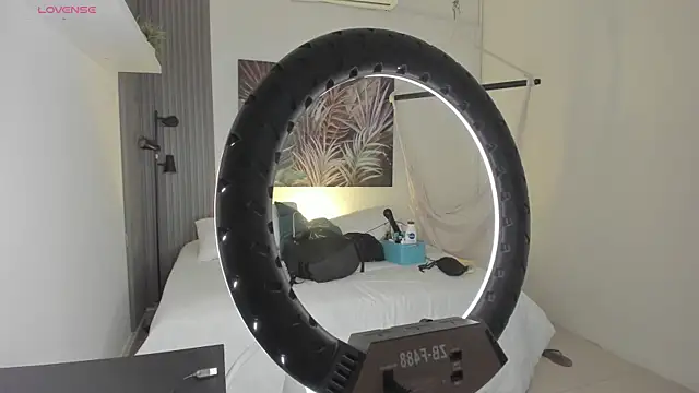 emma alice  online show from 10-31-25, 12:13