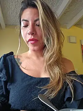 Karen San Miguel online show from 10-25-25, 06:52