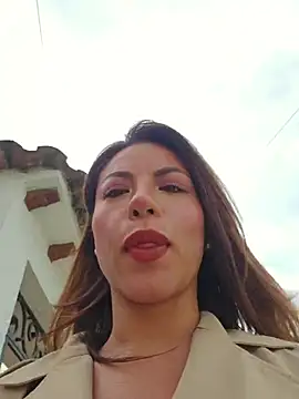 Karen San Miguel online show from 07-04-26, 07:51
