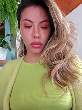 Karen San Miguel online show from 11-04-25, 07:17