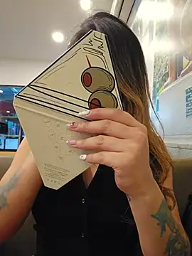 Karen San Miguel online show from 03-09-26, 05:38