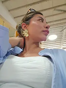 Karen San Miguel online show from 04-12-26, 08:56