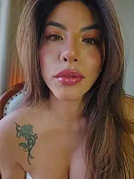 Karen San Miguel online show from 12-15-25, 10:26