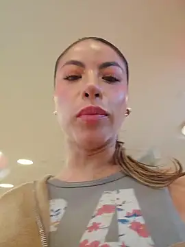 Snapshot of Karen_San_Miguel chatting on 04-26-26, 10:07 Karen San Miguel online show from 04-26-26, 10:07