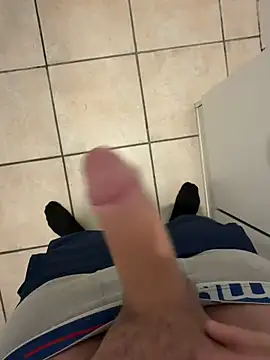 Maertens2810 online show from 11-28-25, 02:50