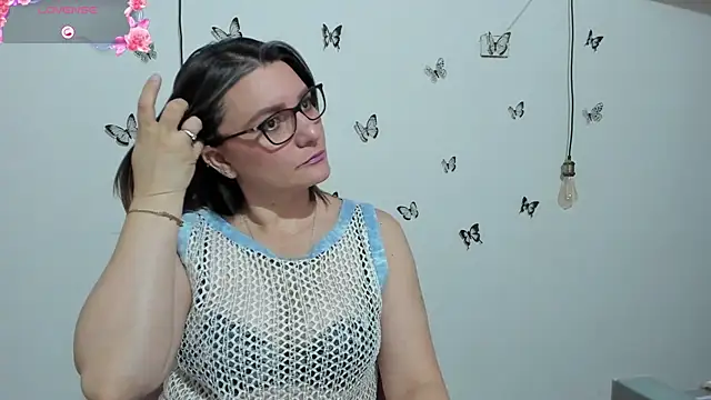 Amie Adams82  online show from 09-16-25, 03:02