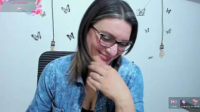 Amie Adams82  online show from 12-03-25, 03:44