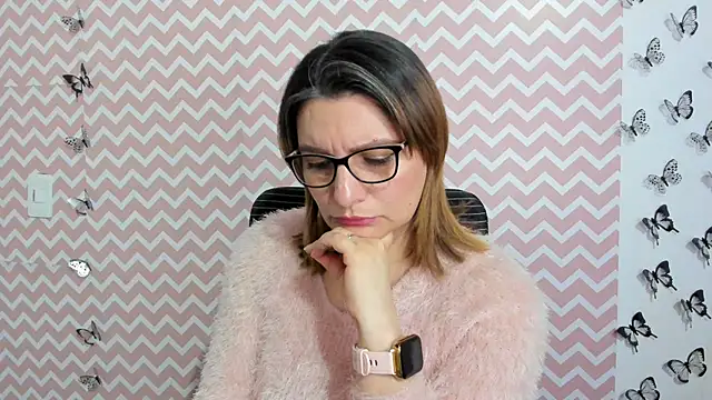 Amie Adams82  online show from 02-24-25, 08:03