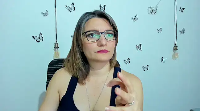 Amie Adams82  online show from 03-18-25, 07:22