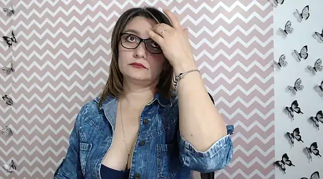 Amie Adams82  online show from 02-04-25, 02:43