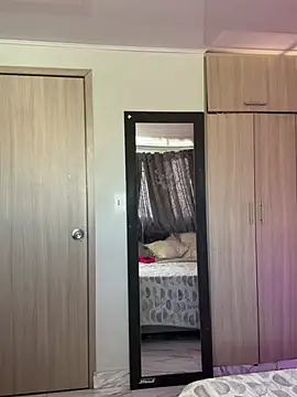 jade candy 21 online show from 01-18-26, 08:45