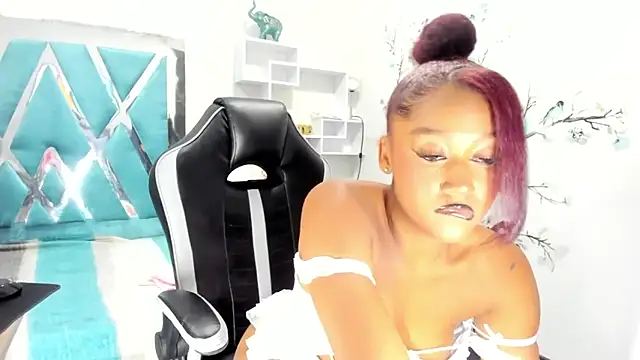 Snapshot of Katty_lozani chatting on 03-30-26, 01:34 Katty lozani online show from 03-30-26, 01:34