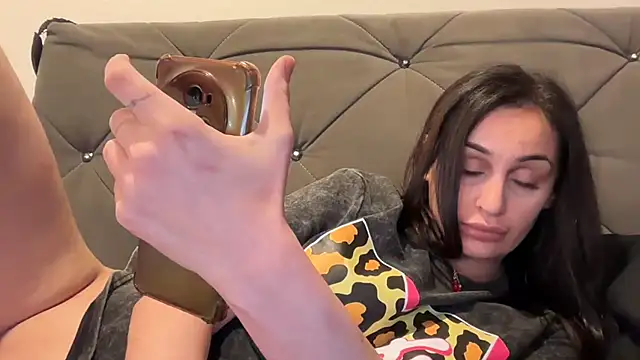 JeSuisUnTapin online show from 12-05-25, 01:32