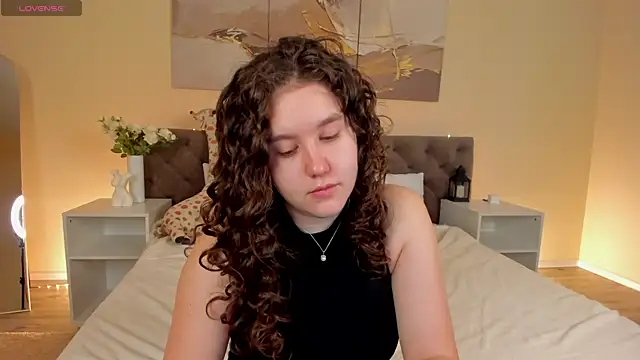 Ariella Sol online show from 06-04-26, 12:48