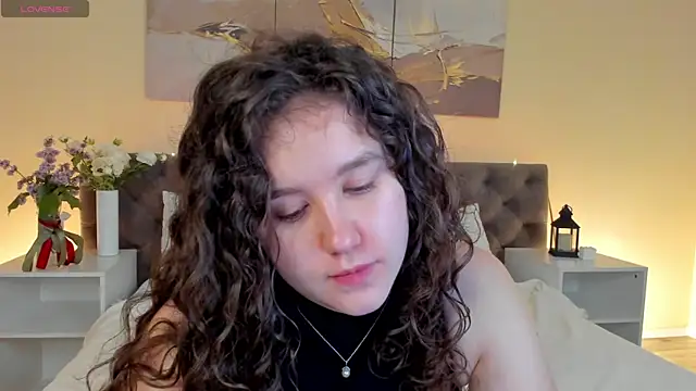 Ariella Sol online show from 06-15-26, 01:06