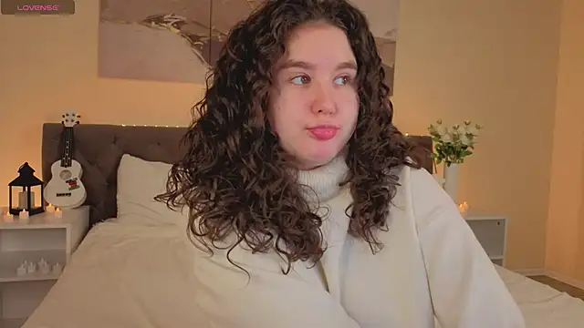 Ariella Sol online show from 11-07-25, 01:10