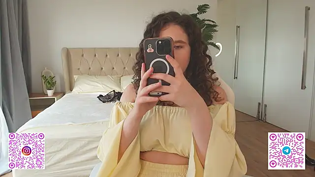 Ariella Sol online show from 01-13-26, 07:07