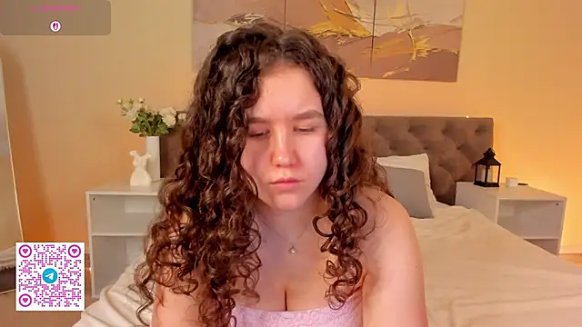 Ariella Sol online show from 06-11-26, 02:53