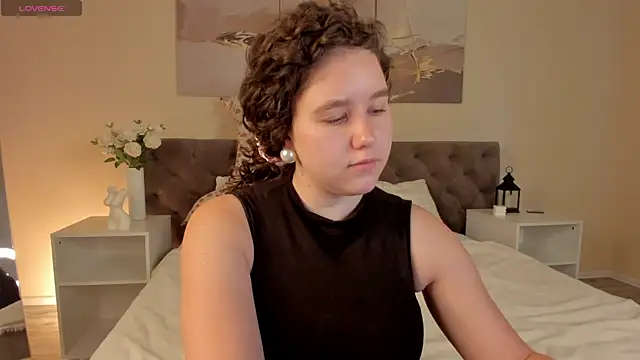 Ariella Sol online show from 07-24-26, 01:12