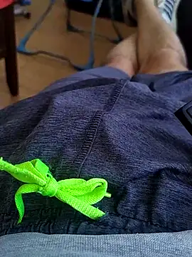 Alecarbonero1891 online show from 03-10-25, 04:57