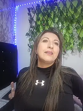 any mour online show from 11-11-25, 04:24